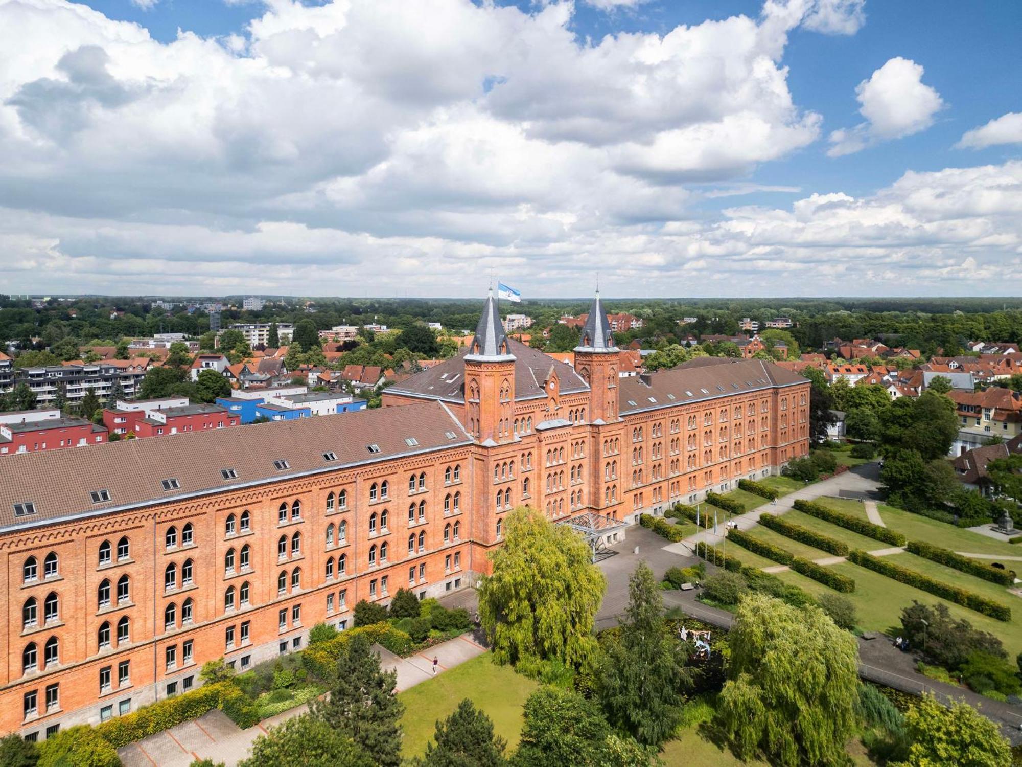 Hampton By Hilton 3* Celle