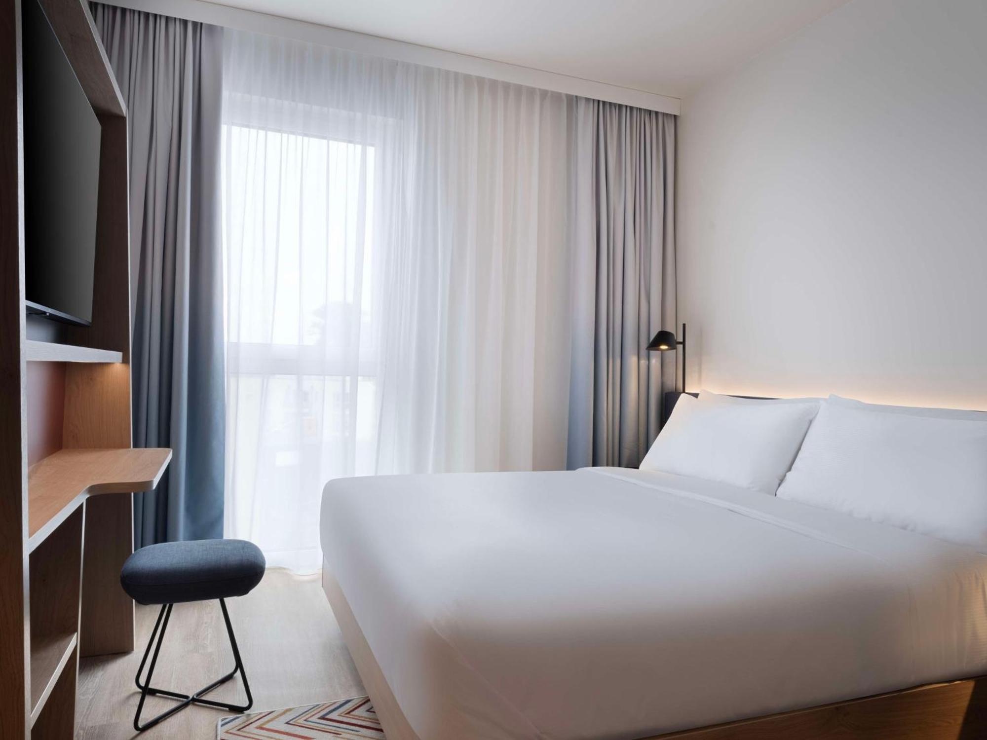 Hampton By Hilton Hotel 3*
