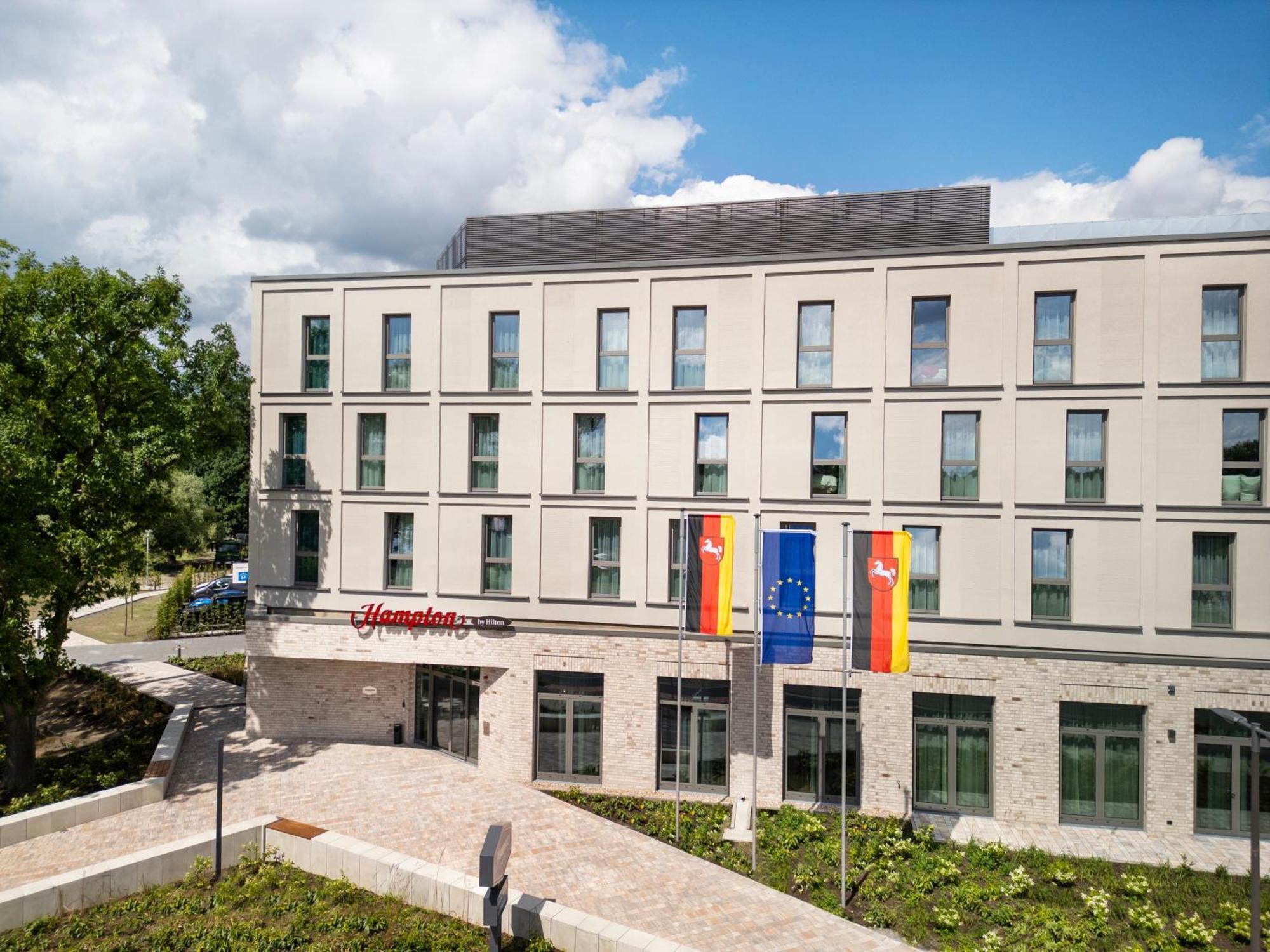 Hotel Hampton By Hilton 3*